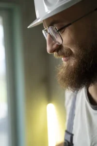 Abril Verde na Construção Civil Por Que a Segurança em Altura Ainda Falha na Prática-trabalho consiente